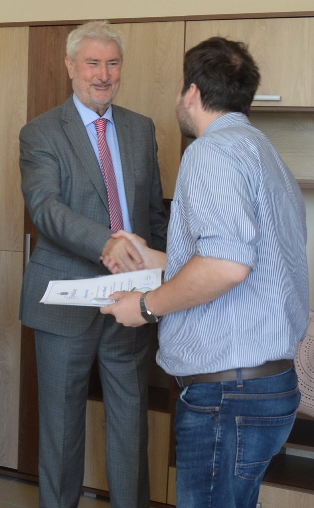 Fecskelakások átadása 12